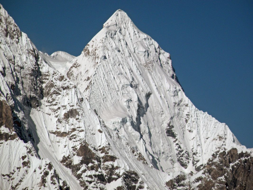 Renjo La 2-5 Menlungtse Main East Summit